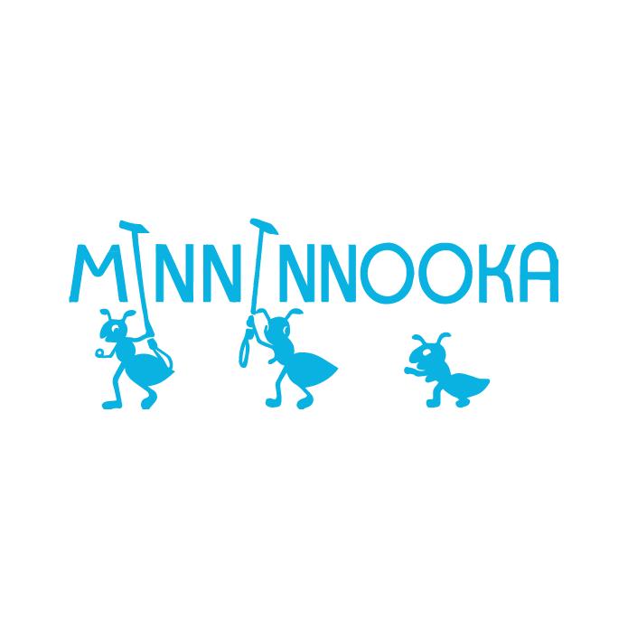 Minninnooka Riding & Polo School crest